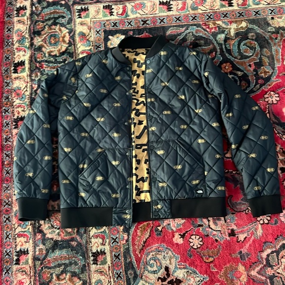 NWOT The North Face Jester Bomber Jacket Reversible - Picture 3 of 12